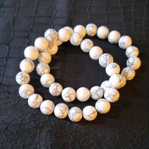 White Turquoise Bracelet - Picture 3 of 4